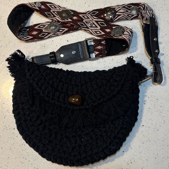 NWOT Free People Macrame Moon Crossbody / has small flaw - Picture 6 of 15